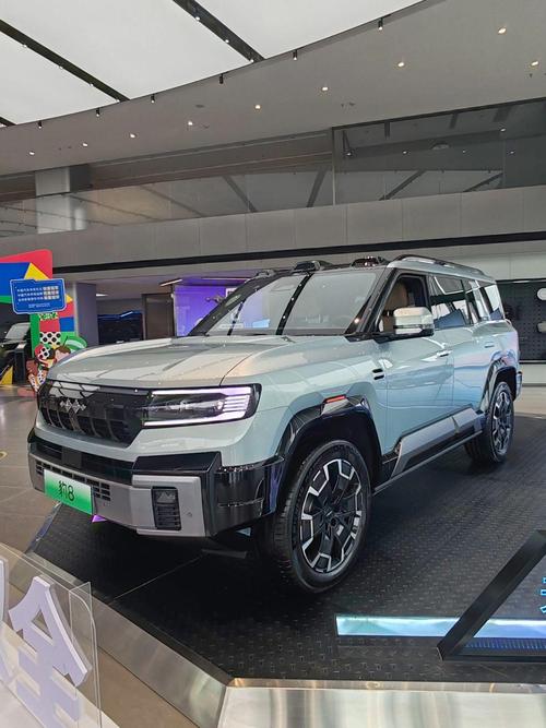 惠州39比亚迪方程豹硬派越野的爆款，英菲尼迪35周年与你共成长